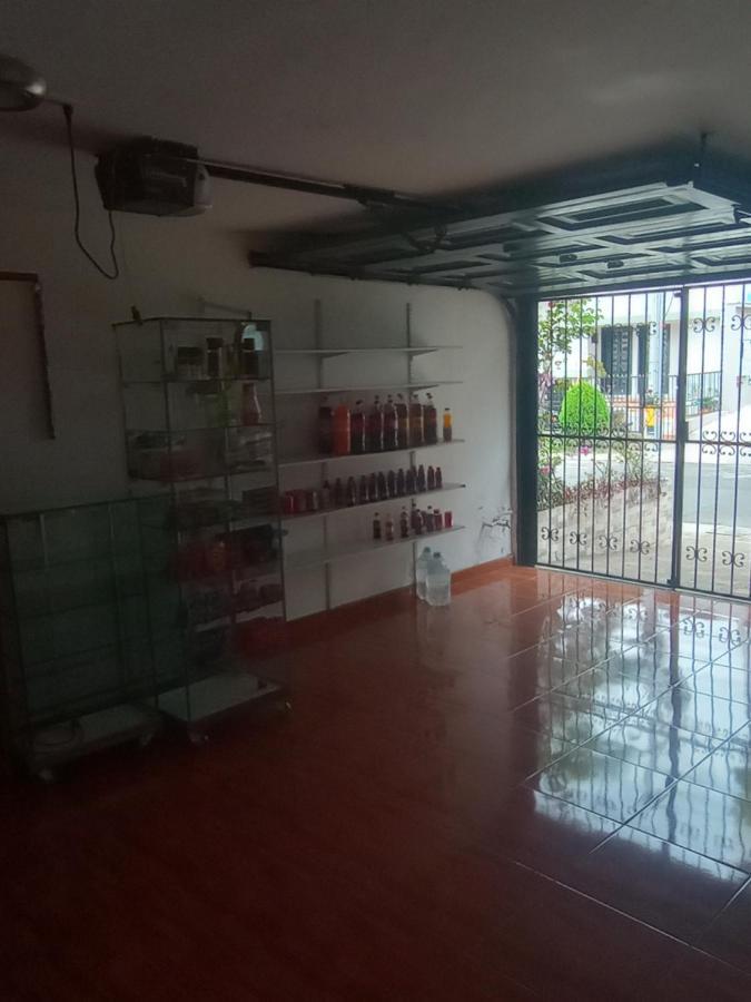 Noras Homestay Laureles Medellín Eksteriør bilde