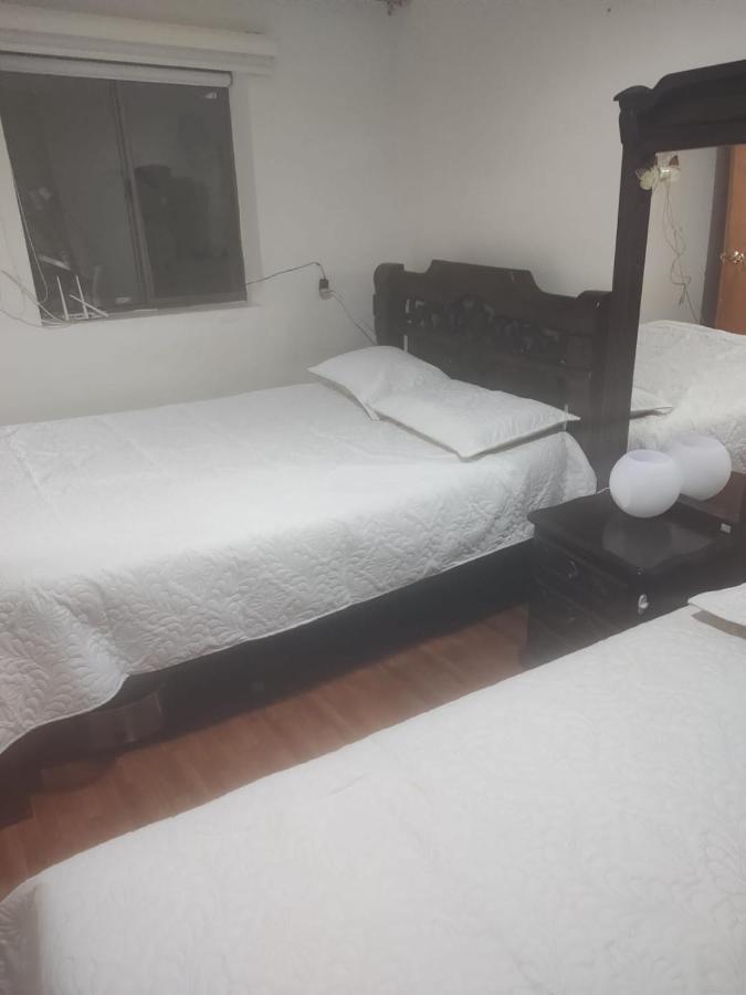 Noras Homestay Laureles Medellín Eksteriør bilde